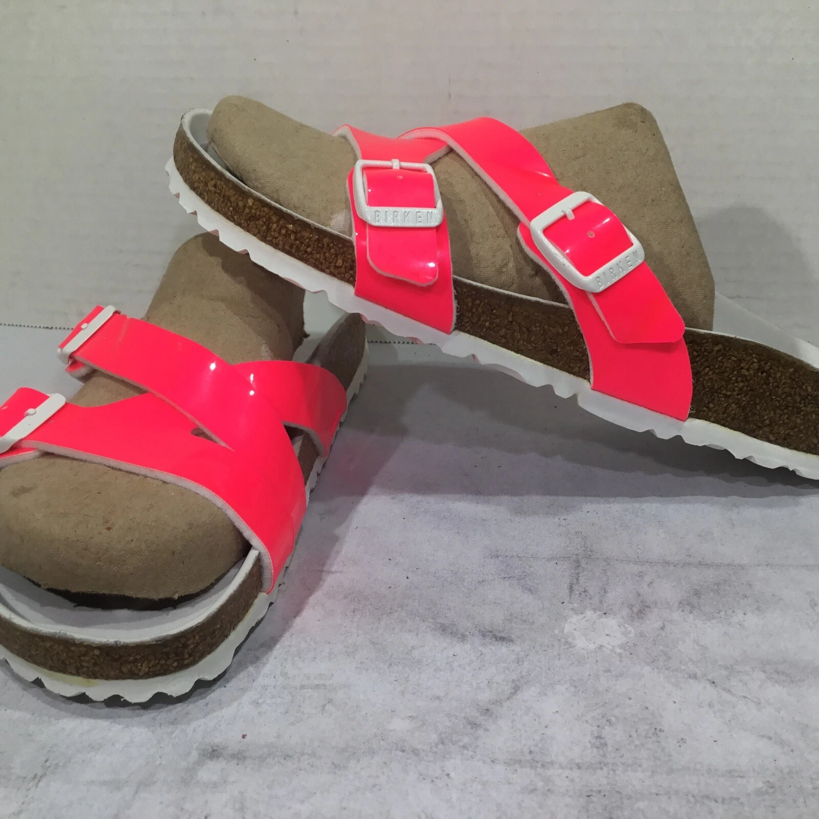 NEW BALANCE Birkenstock diapositive brevettate rosa da donna taglia 7 EU 38 bilanciamento stretto Yao Y23 1339