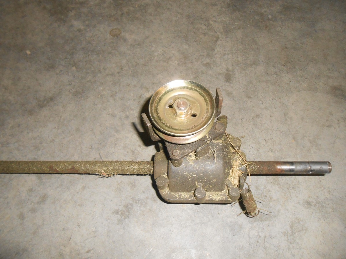 532404833, 532194018 Husqvarna Walk Behind Mower gearcase and 