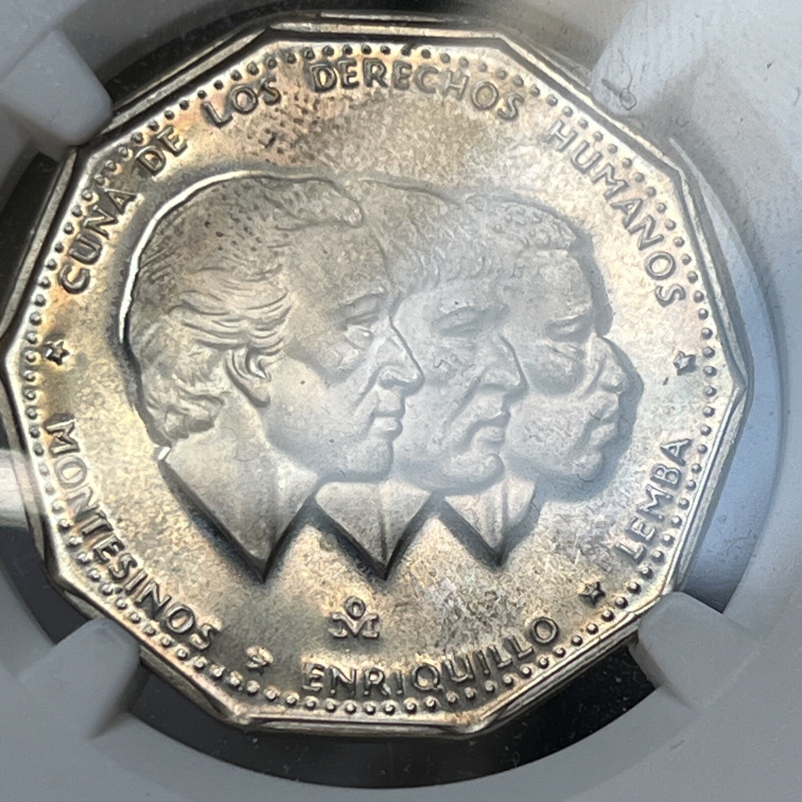 Picture 2 of 4