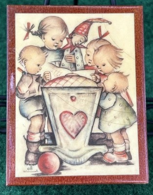 Antique Hummel Music Box Brahms Lullaby Tune Hummel Kids & Cradle Made in ITALY