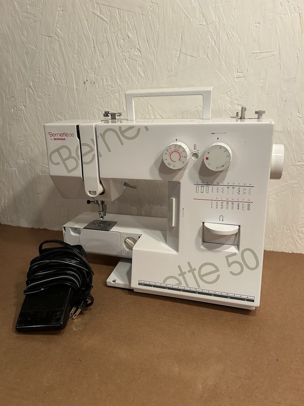 Bernina Bernette 50 Sewing Machine W/ Pedal
