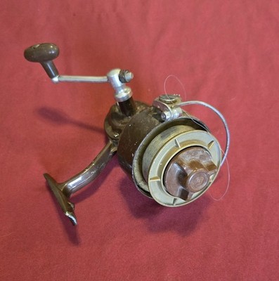 Vintage Eagle Claw Wright & McGill  Model  No. 525 Spinning  Reel Inv #2747