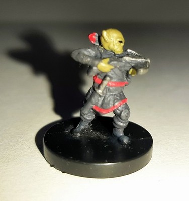  GOBLIN SHARPSHOOTER  22 C FIGUR  DANGEROUS DELVES DDM1 2009  D&D MINIATURES