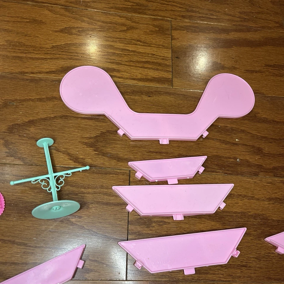 Barbie Mattel 1988 Step N’Style Boutique #2769 Accesorios Incompletos 21 Piezas De Colección Foto 4 de 4