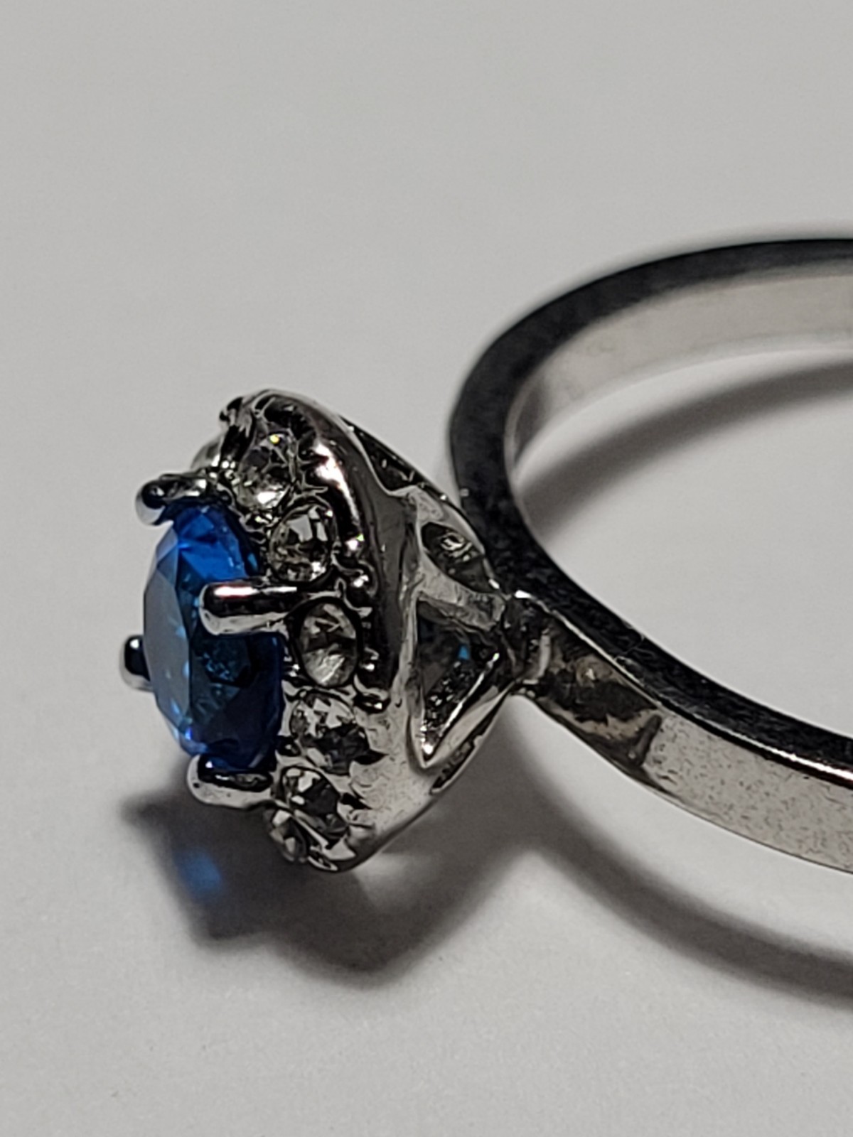 Silvertone Ring Blue Rhinestone Clear Accent Halo… - image 14