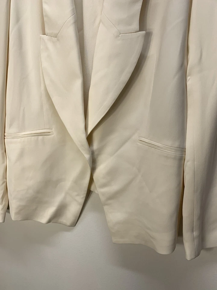 Alta hippie para mujer. Blazer Esmoquin, Crema 100% Seda Hecho en Estados Unidos Talla 2 Foto 4 de 4