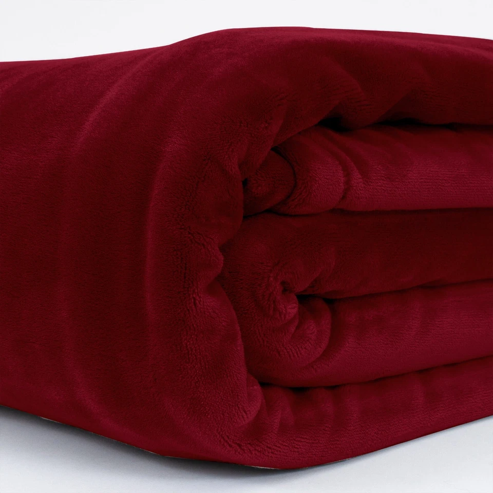 Large Faux Fur Fleece Blanket 400 Gsm Super Soft Reversible Warm Sofa Bed Throws - Image 4 of 4
