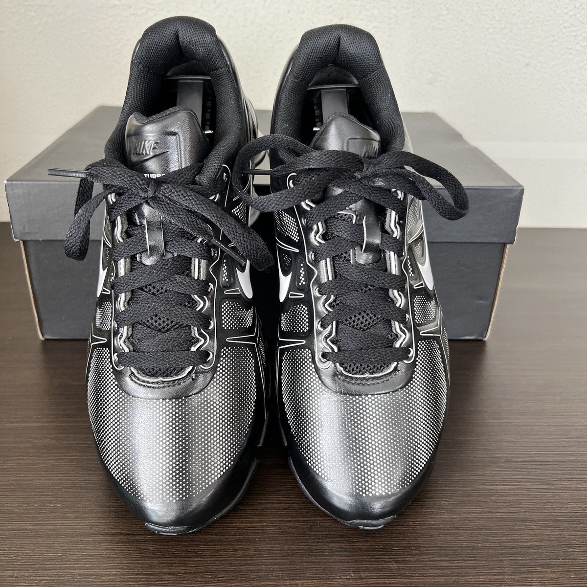 Nike Shoc Turbo XII 12 Black White Shoes Sneakers 488314-010  display picture 1