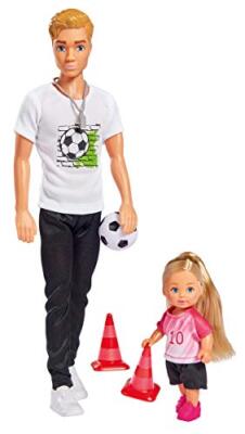 Simba Love Soccer Training / Kevin als Fußballtrainer mit Pfeife und Evi als Fuß