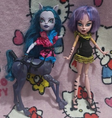 Monster High Puppen Avea Trotter und Create-A-Monster Katze 