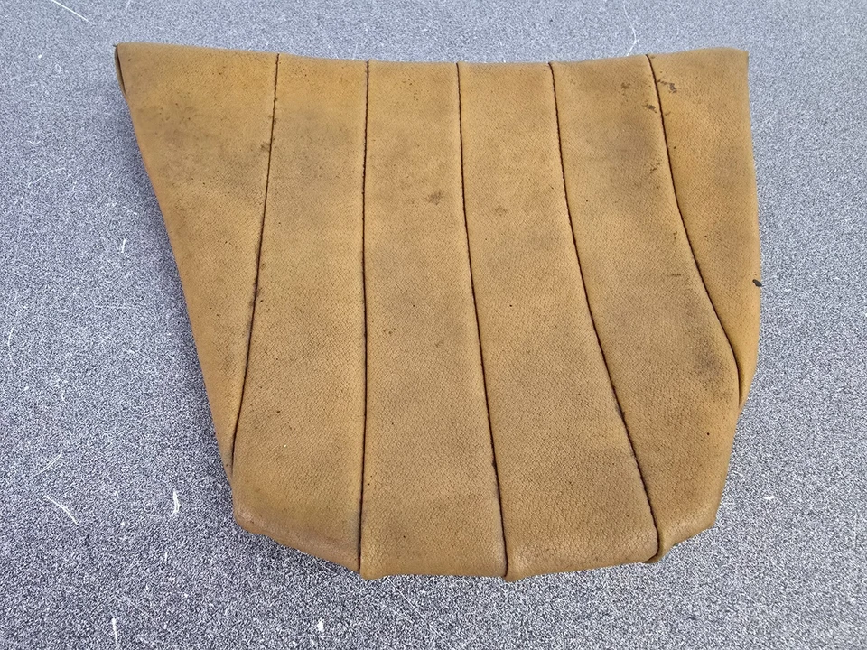 USED ORIGINAL GENUINE PORSCHE 911 912 912E 930 RIGHT REAR SEAT BOTTOM BEIGE TAN - Изображение 3 из 4