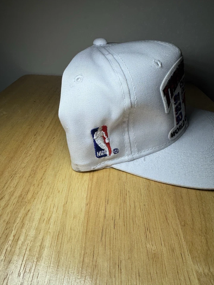 Novo com etiquetas Chicago Bulls chapéu Snapback três turfas esportes especialidades NBA 1993 - Imagem 2 de 4