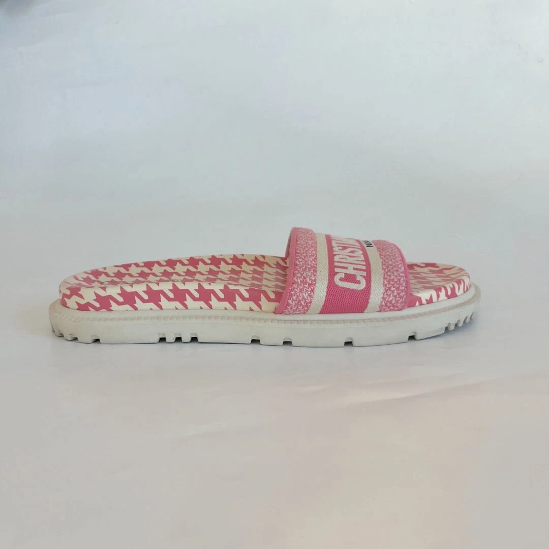 Dior toile rose et blanche Dway plate diapositives 41
