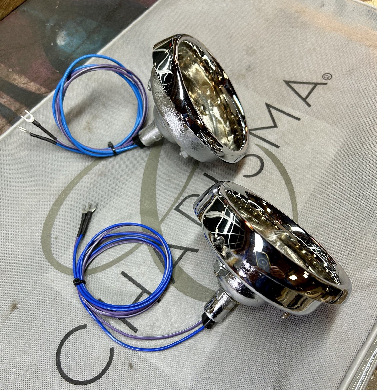 1956 PONTIAC TURN SIGNAL HOUSINGS w / WIRE HARNESSES (OEM USED RESTORED