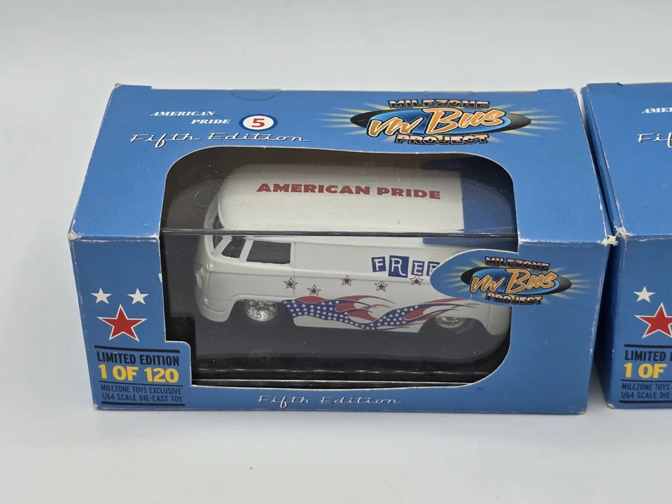 VW Samba Bus Milestone Freedom - Combo Set Red & Blue - 14/120 & 63/120 - Image 3 of 4