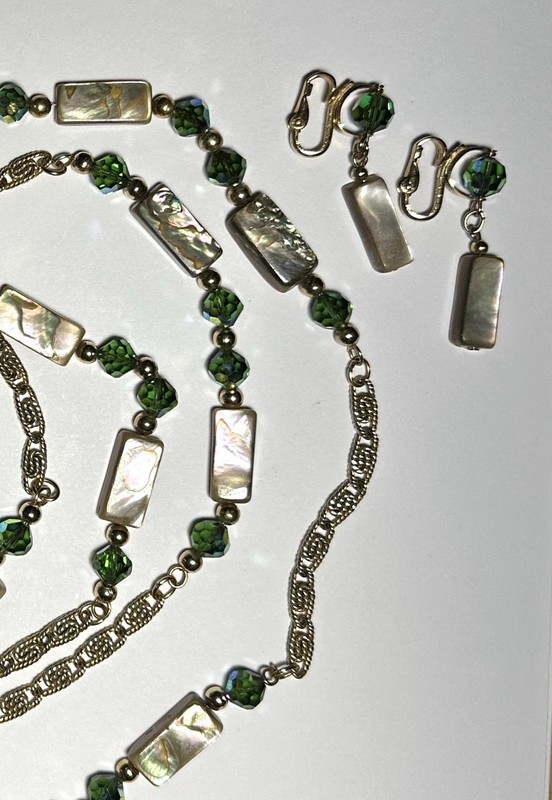 Napier Abalone Shell & Tourmaline Beads Necklace & Earrings 1970s-80s