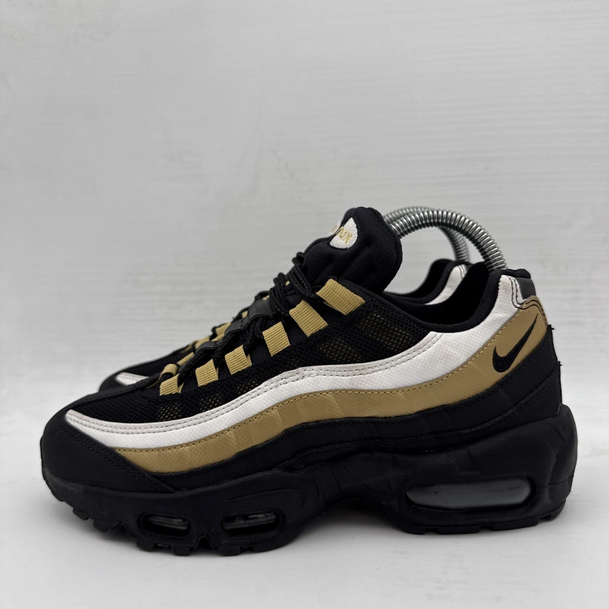 Nike Air Max 95 OG Running Shoes Black Gold AT2865-002 Mens US Size 5 Rare Nike AIR MAX 95 OG Running Shoes BLACK GOLD AT2865 002 Boys  main image 2