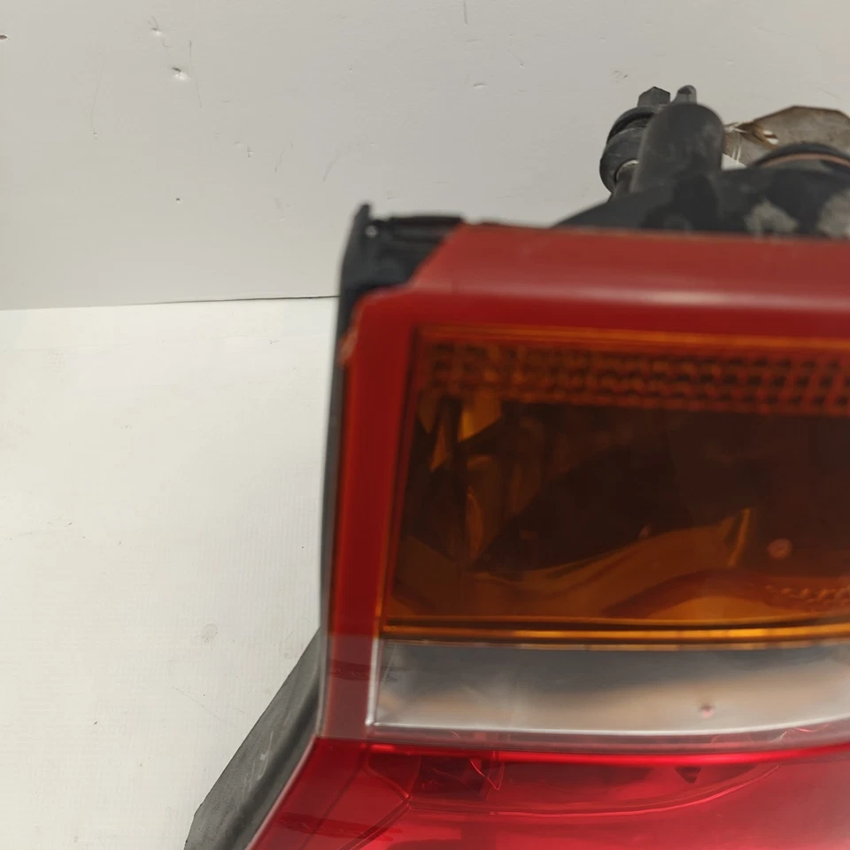 Luz trasera derecha para pasajero Chrysler 300M 2001-2004 fabricante original Foto 2 de 4