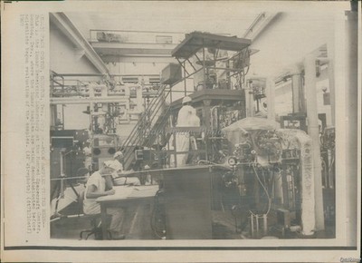 1969 Lunar Receiving Laboratory, Manned Spacecraft Center Science Wirephoto 8x10