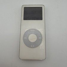 Apple iPod Nano 1st Generation A1137 2GB White FOR PARTS OR REPAIR READ