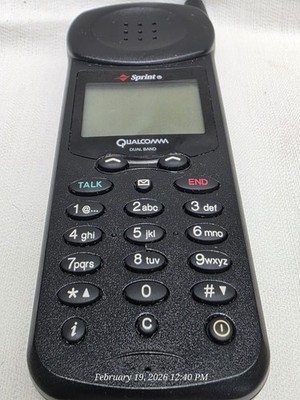 Vintage Sprint PCS Qualcomm QCP-2700 Dual Band Brick Cell Phone UNTESTED No Char