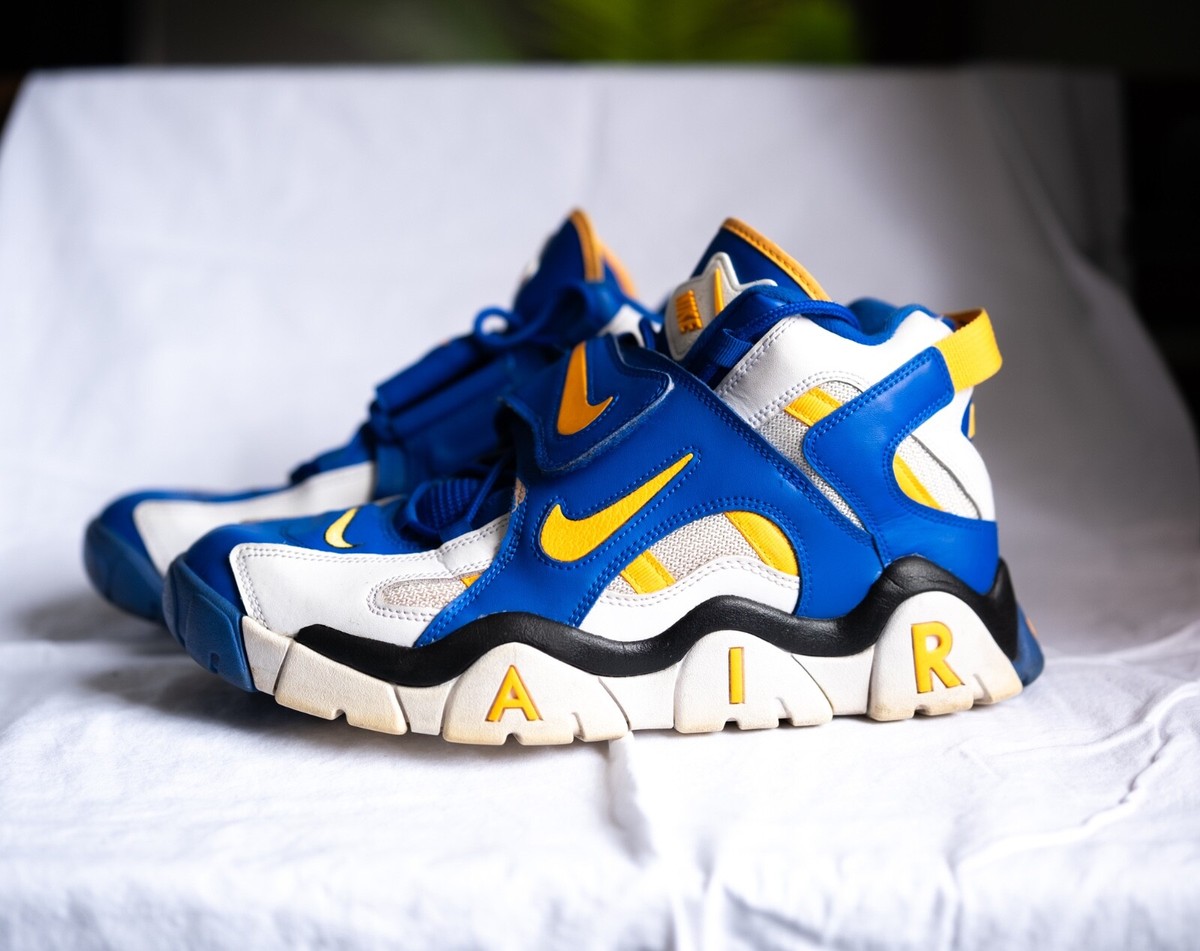 nike air barrage mid navy mens