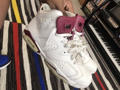 white maroon 6s