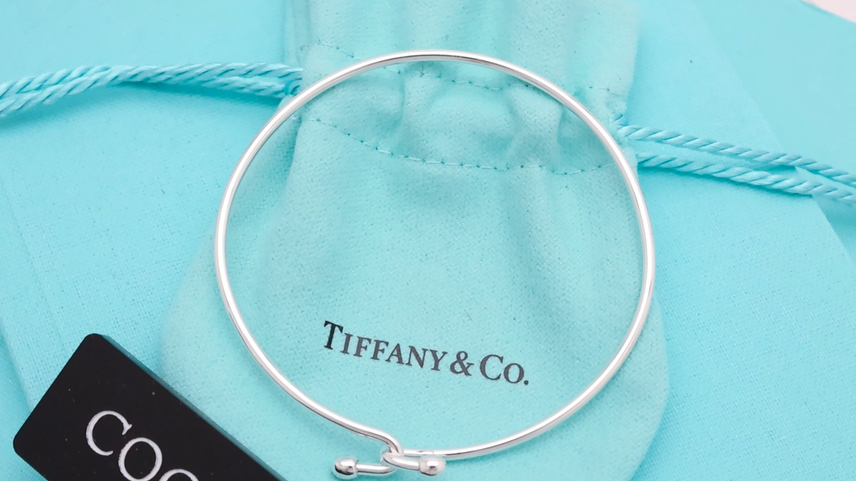 Tiffany & Co. Wire Hook Bangle Bracelet 6.8 Tiffany & Co. Wire Hook Bangle Bracelet 6.8