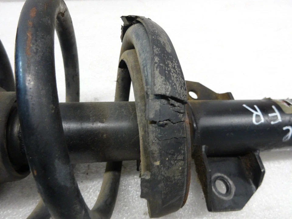 1992 - 1995 年水星貂右前乘客减震支柱吸收器原始设备制造商 AK220384 — 第 4/4 张图片