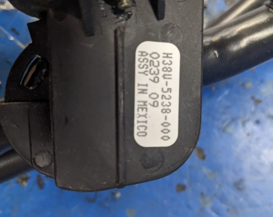 GM 15621674 Valve Assembly Auxiliary Heater Water 1985-89 GMC Safari Chevy Astro - Image 4 of 4