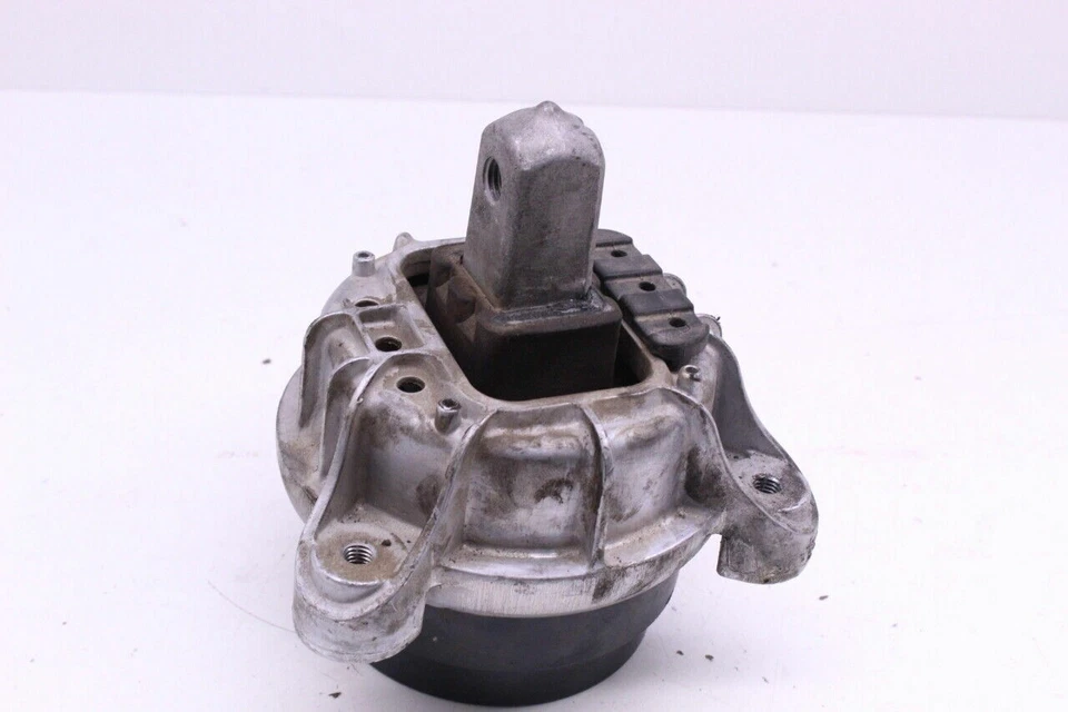 BMW 535i 2011 montaje del motor izquierdo OEM usado Foto 3 de 4