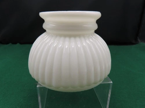 VINTAGE WHITE MILK GLASS RIBBED LAMP SHADE 4" DIAMETER FITTER
