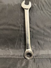 Halfords Advanced Ratchet Combination Spanner/Wrench - 17mm - Chrome