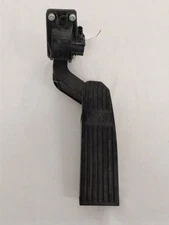 Western Star Dual Analog Accelerator Pedal - P/N  A01-33220-000, 01-34090-000