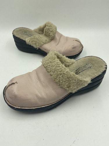 american eagle clogs