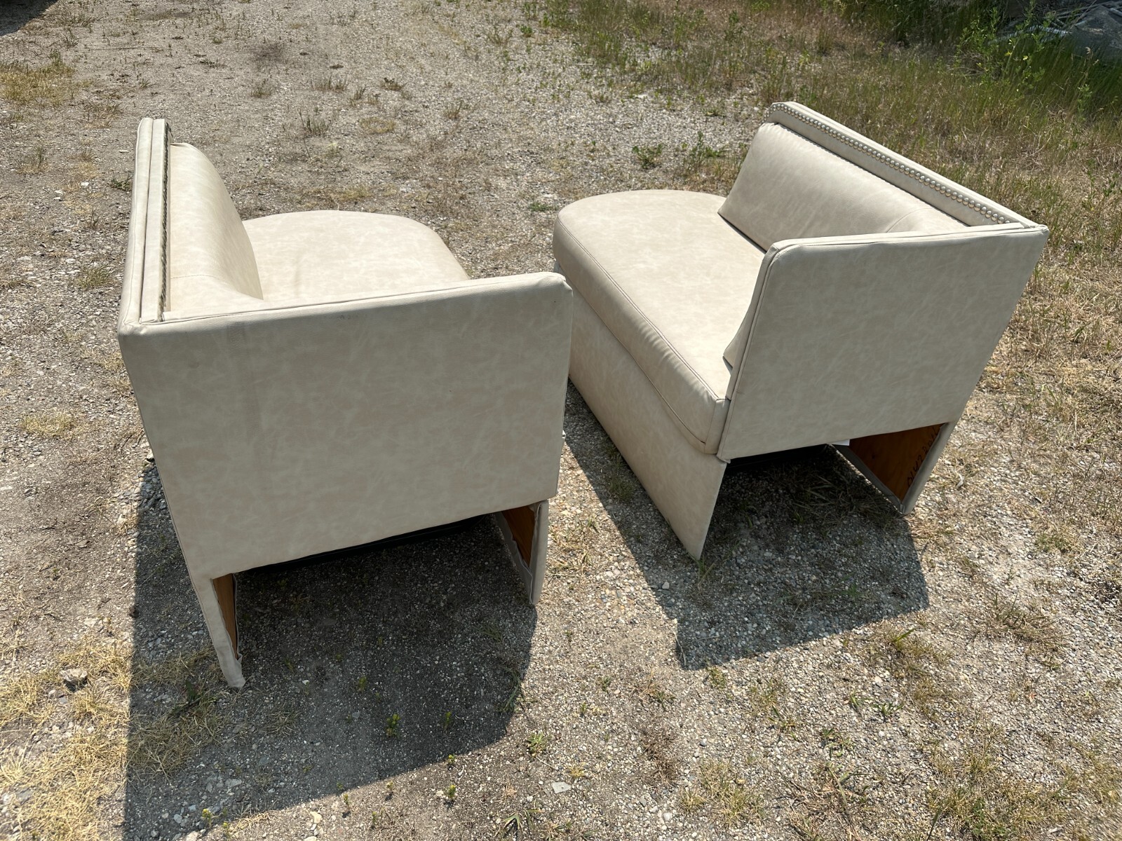 Flexsteel RV Ultraleather CREAM Euro Booth bed Boat Motorhome