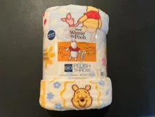 Kohls The Big One Winnie the Pooh Oversized Plush Throw 5ftx6ft