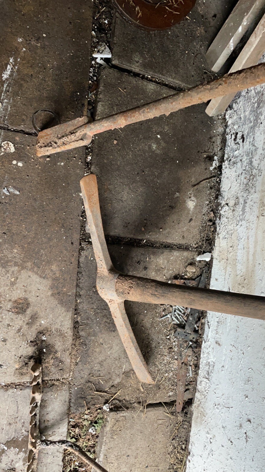 gardening tools job lot Shovels Rakes Pick Wrecking Bar eBay