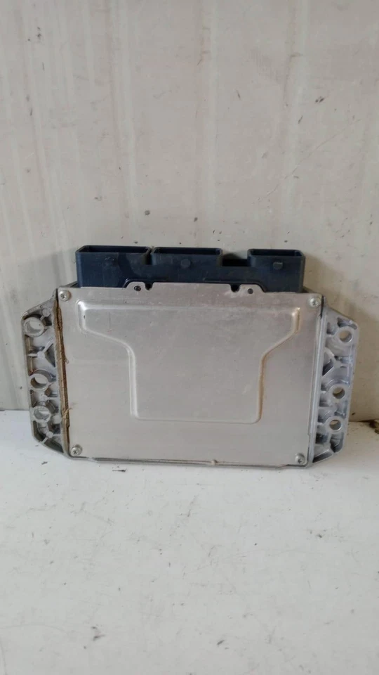 D4FD7 CENTRALINA MOTORE PER RENAULT Clio IV Sporter (13>18) 237103317R Benzina  - Immagine 2 di 4