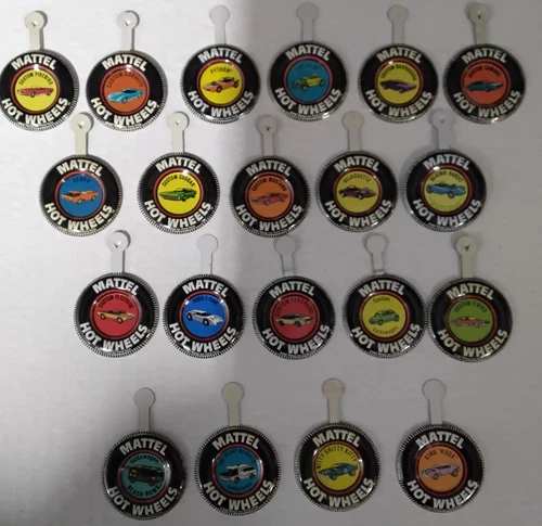 Original Vtg Hot Wheels Redline Metal BUTTON BADGE Nice Rare set Sweet 16+4 1967