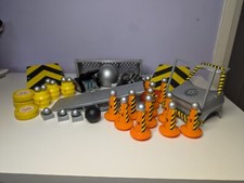 Robot Wars, Large Collection Of Pullback Robot Vehicles And Battle Arena Items.