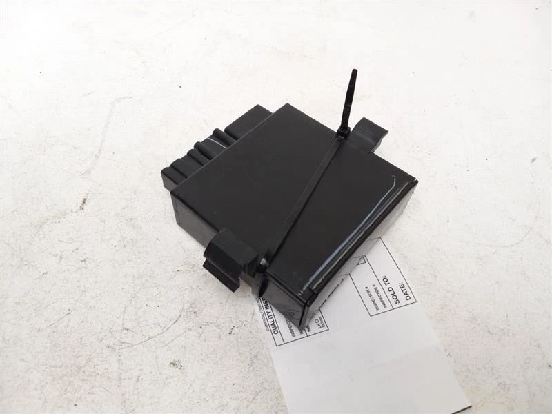 Chevrolet Traverse 2010 módulo de control de puerta levadiza eléctrica ECM Foto 3 de 4