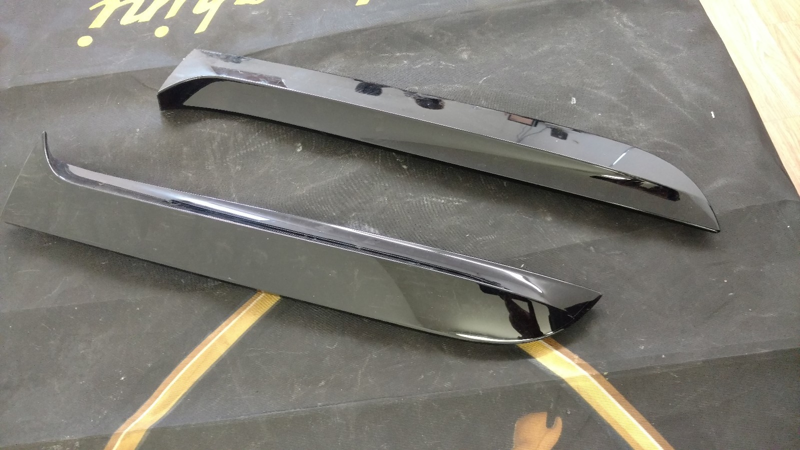 BENTLEY BENTAYGA TRIM PANEL SET BLACK OEM 36A827206 36A827205