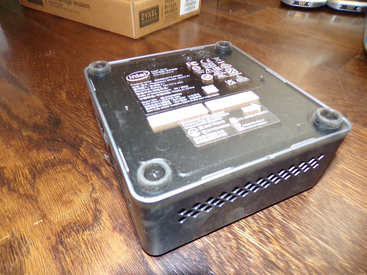 BOXNUC7CJYHN1 Intel Celeron J4005 NUC KIT | eBay