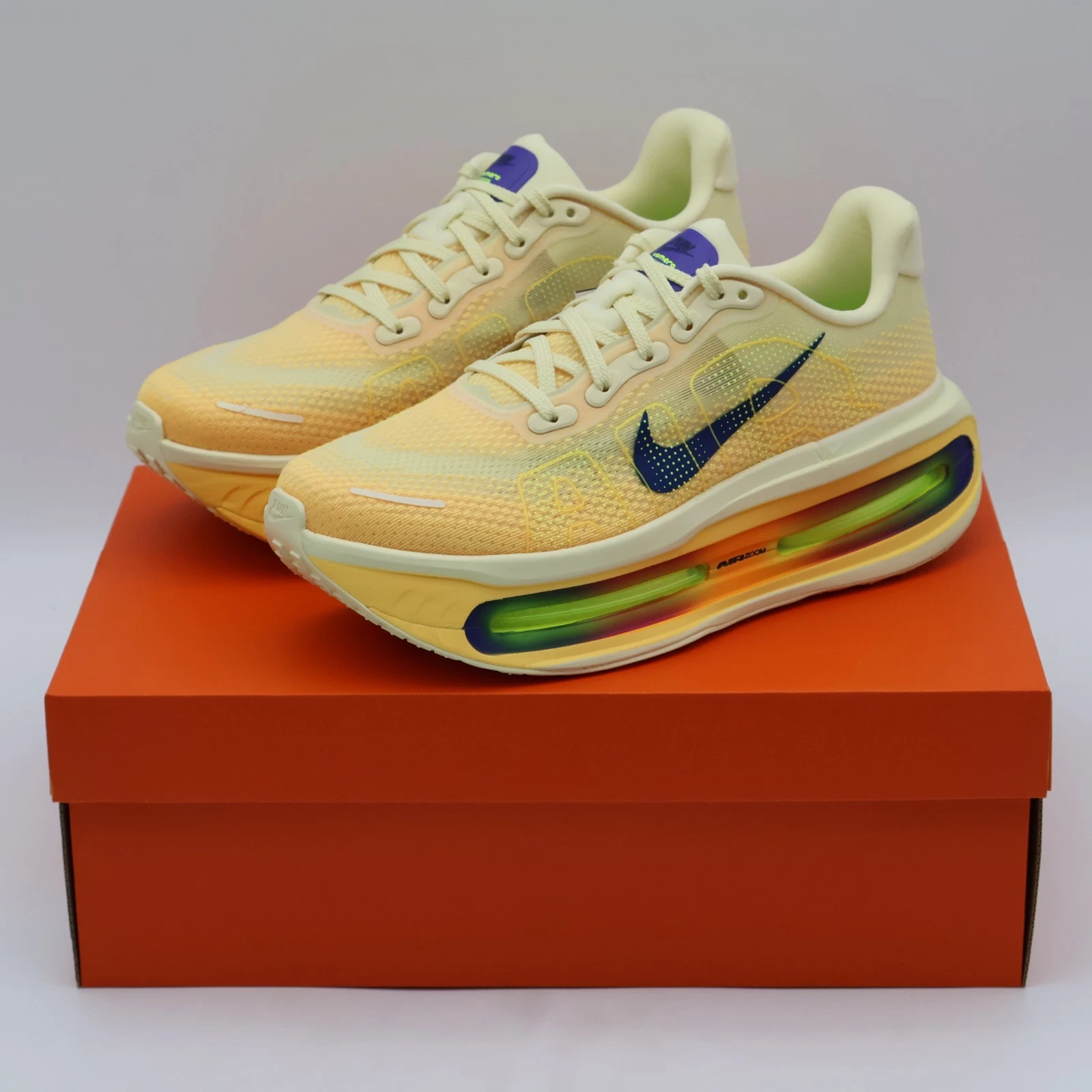 HQ2050-701 Nike Vomero Premium Alabaster (Men's)
Opens in a new window or tab