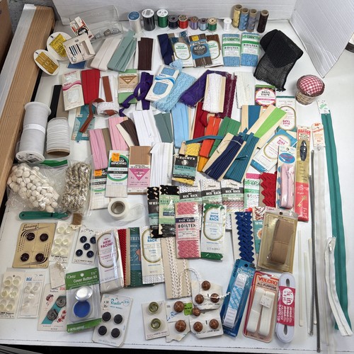 vintage-sewing-notions-buttons-zippers-rick-rack-lace-trim-thread