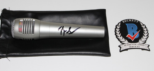 RYAN SEACREST AMERICAN IDOL HOST HAND SIGNED AUTHENIC MICROPHONE BECKETT COA