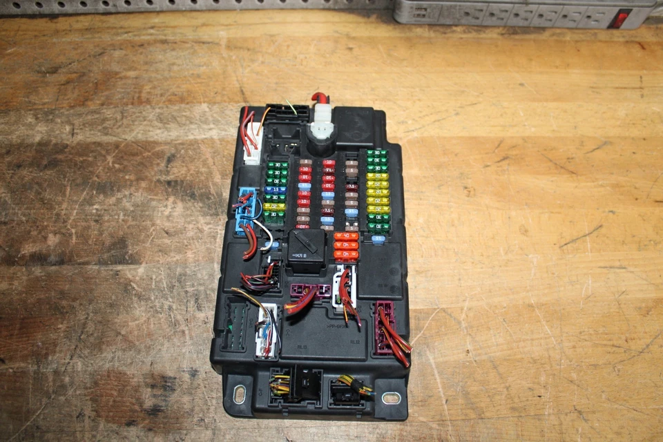 2015 Mini Cooper Paceman módulo de controle corporal caixa de fusíveis junção 61353457490 - Imagem 4 de 4