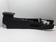 Renault Arkana 2022 Armlehne 8201739719 AUA160762 Renault Arkana 2022 Armlehne 8201739719 AUA160762