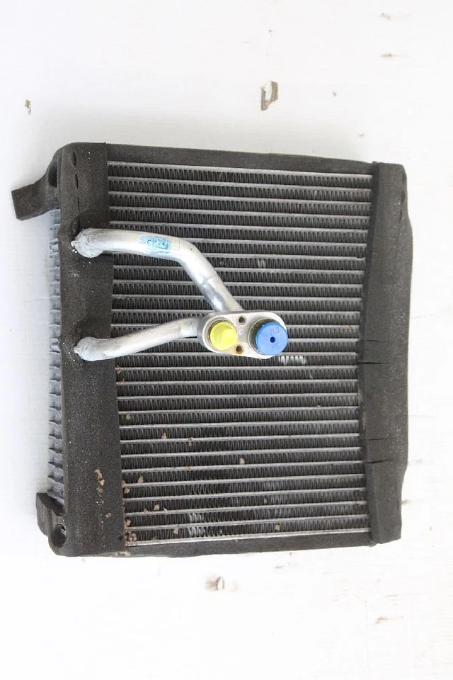 Climatizador Chevrolet ORLANDO J309 13363518 2.0 120 KW 163 CV 06-2012 Foto 3 de 3